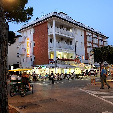 Hotel Firenze Caorle Dış mekan fotoğraf