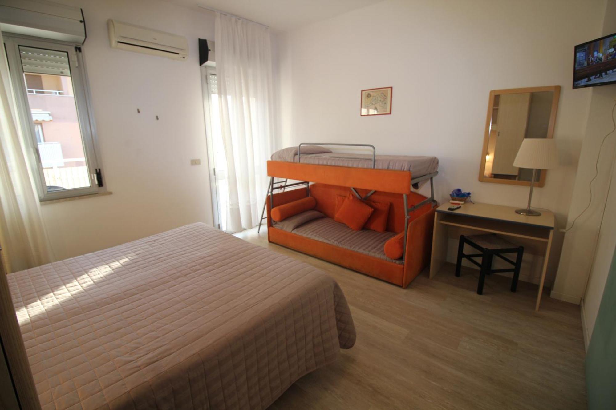 Hotel Firenze Caorle Dış mekan fotoğraf