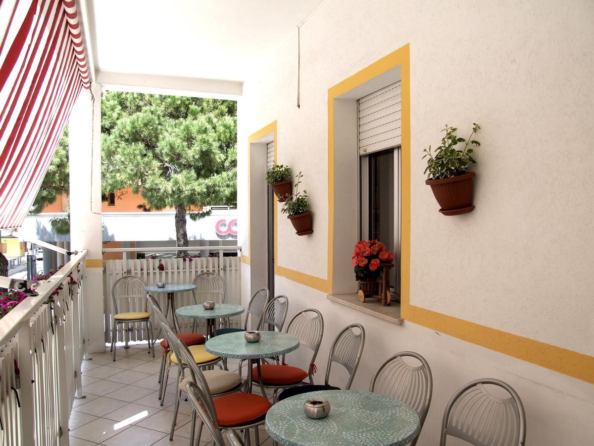 Hotel Firenze Caorle Dış mekan fotoğraf
